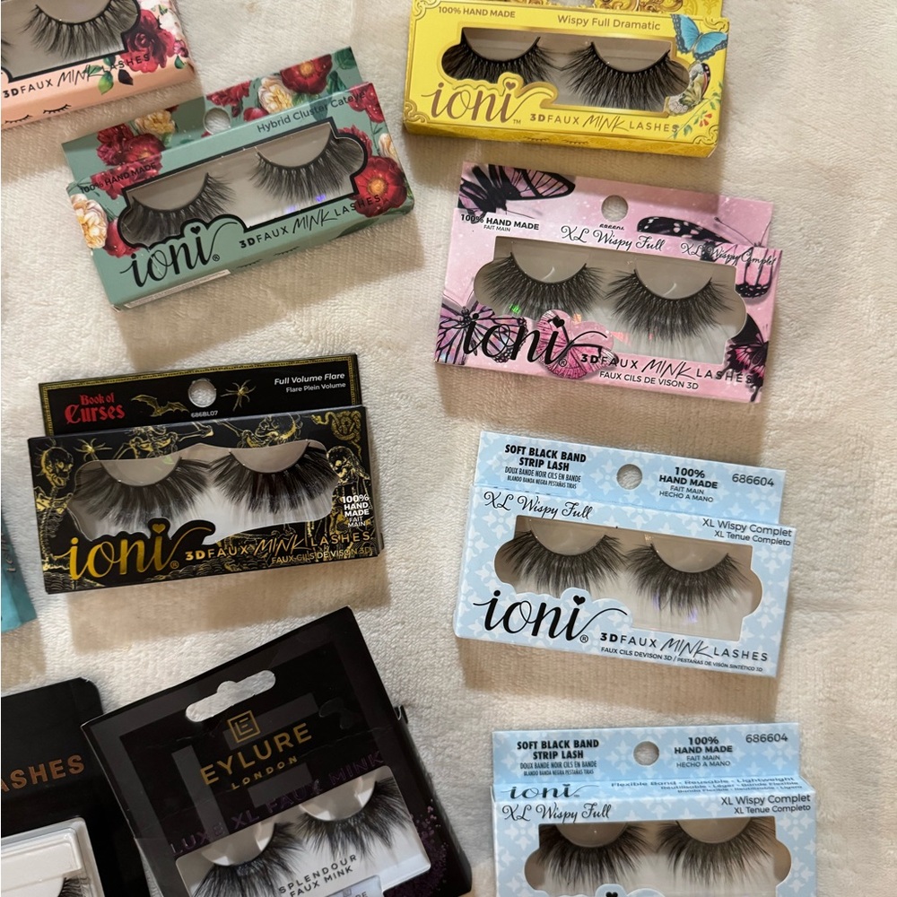 Ioni Assorted Faux Eyelash Set - Picture 3 of 5